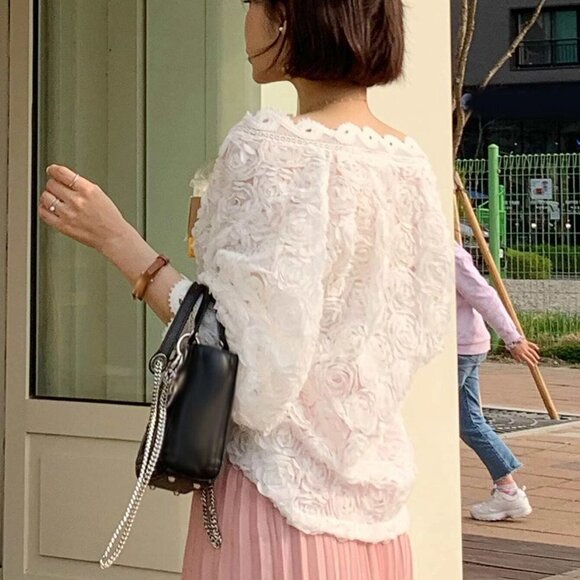 White Boho Womens Floral Embroidery Lantern Sleeve Blouse - Picture 2 of 5